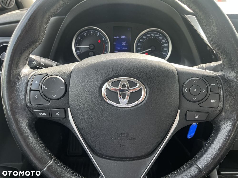 Toyota Corolla - 7