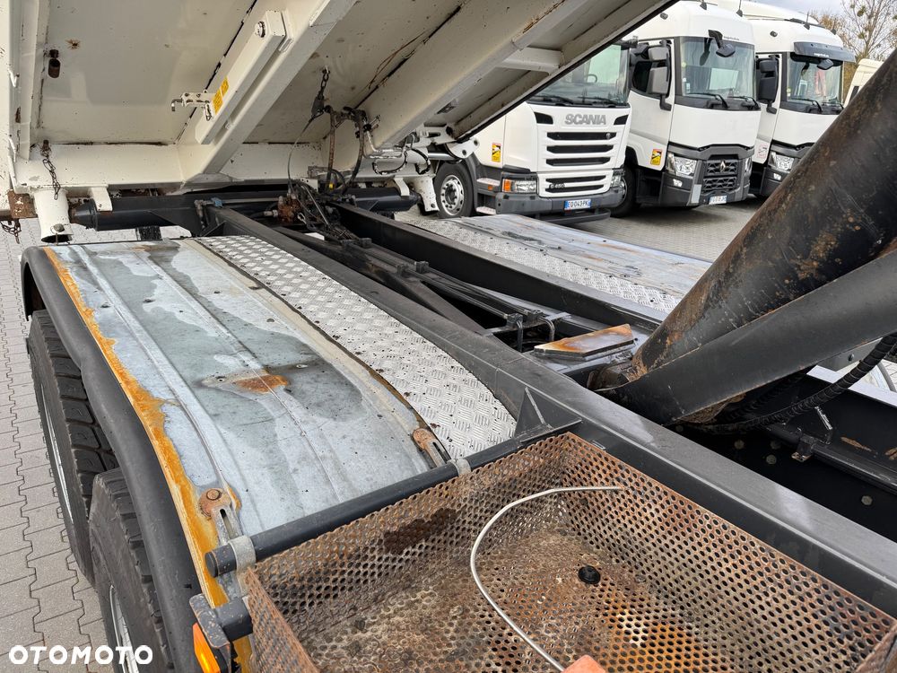 Scania P400 8x4 HYDROBURTA ŁADNA I ZADBANA - 16