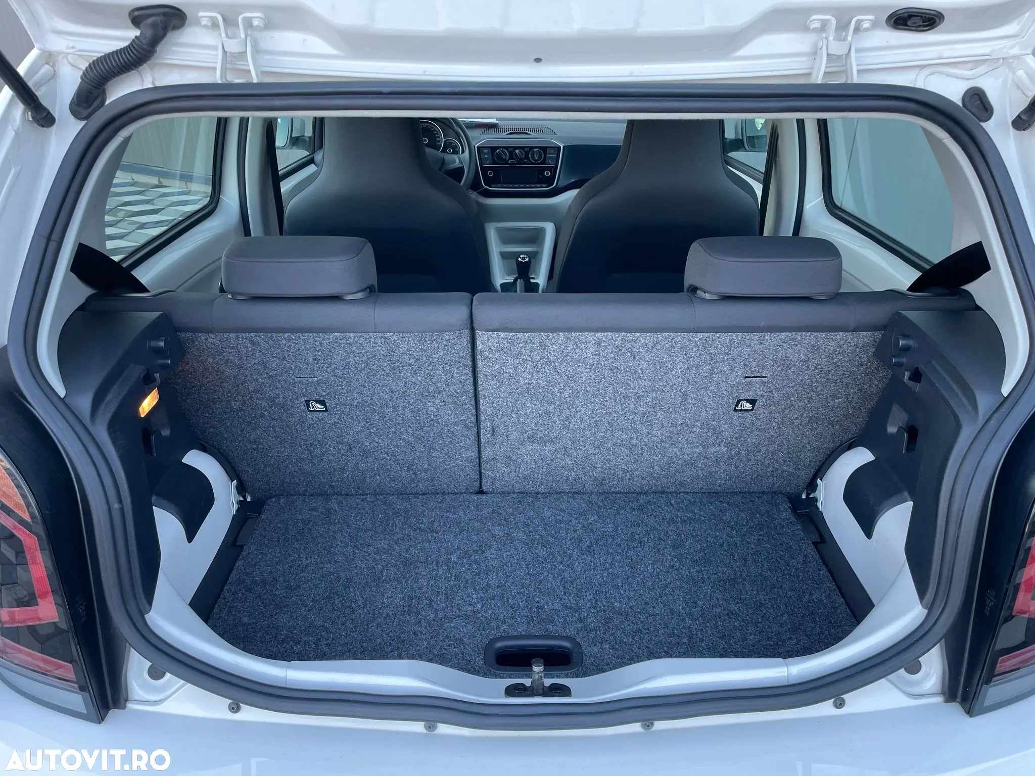 Volkswagen up! white style - 14