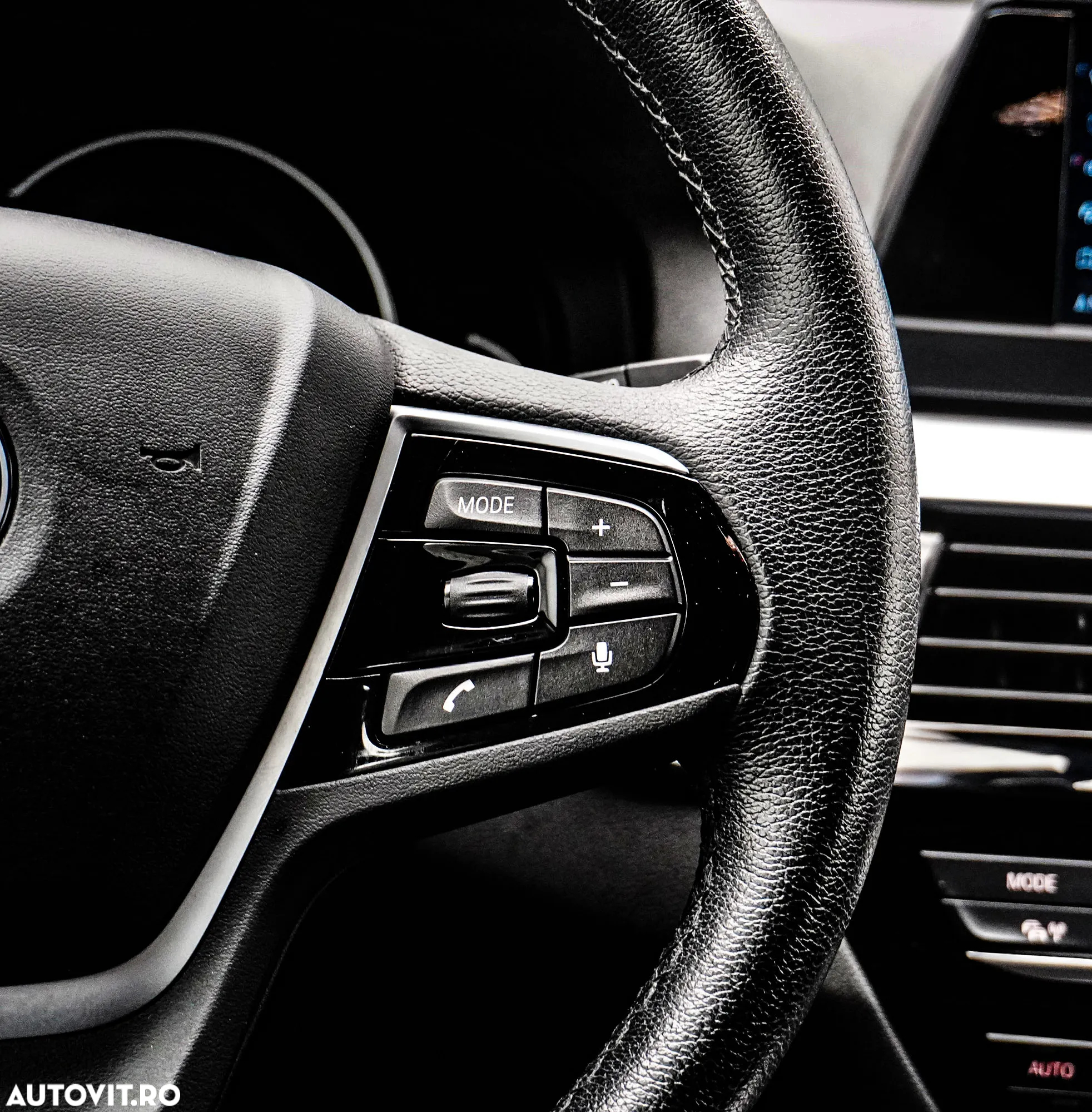 BMW Seria 5 520d AT - 25
