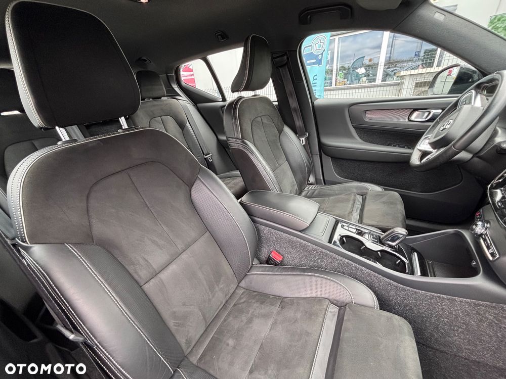 Volvo XC 40 D3 SCR Inscription - 24