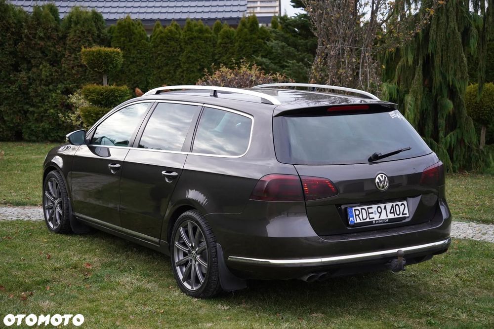 Volkswagen Passat 2.0 TDI BlueMotion Technology Highline - 24