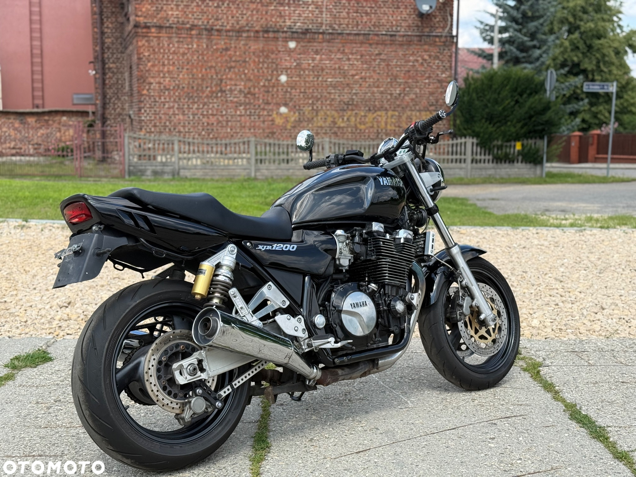 Yamaha XJR - 3