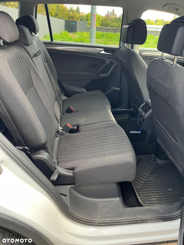 Volkswagen Tiguan - 19
