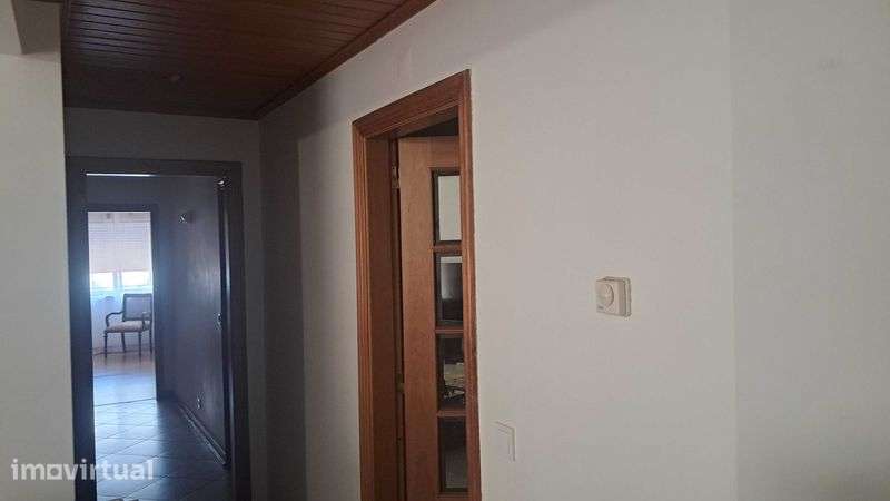 Alugo apartamento t3 - Grande imagem: 3/4