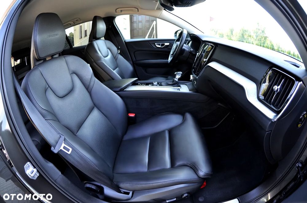 Volvo V60 D3 Inscription - 18