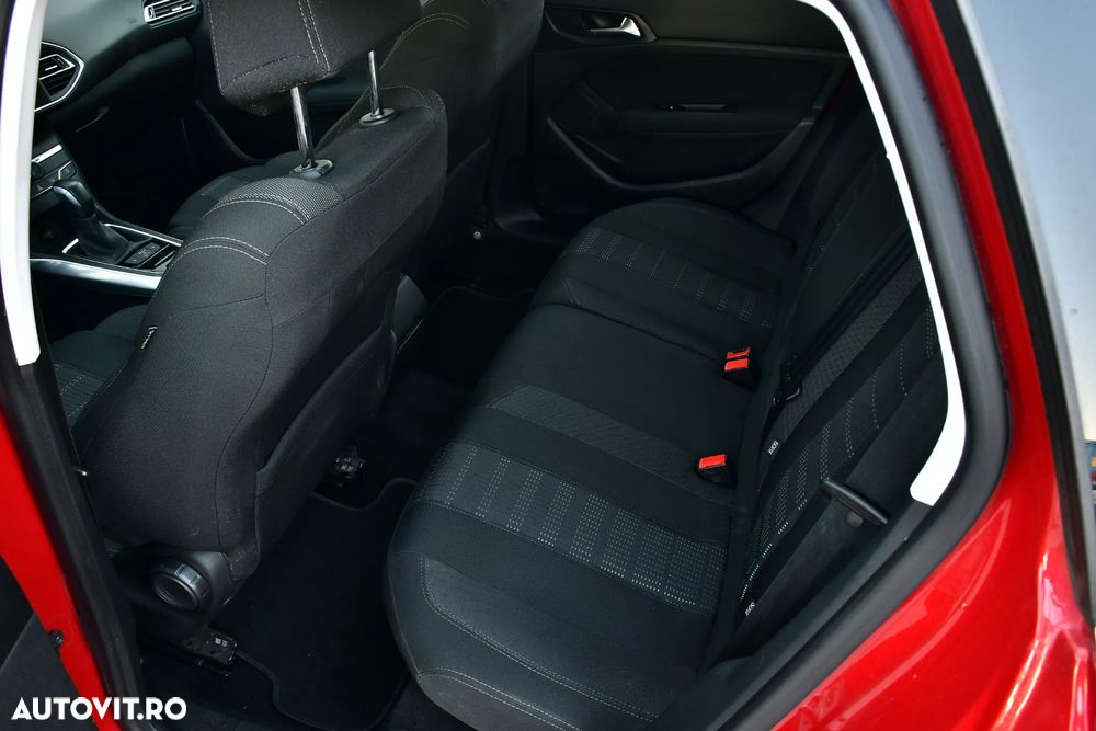 Peugeot 308 - 10