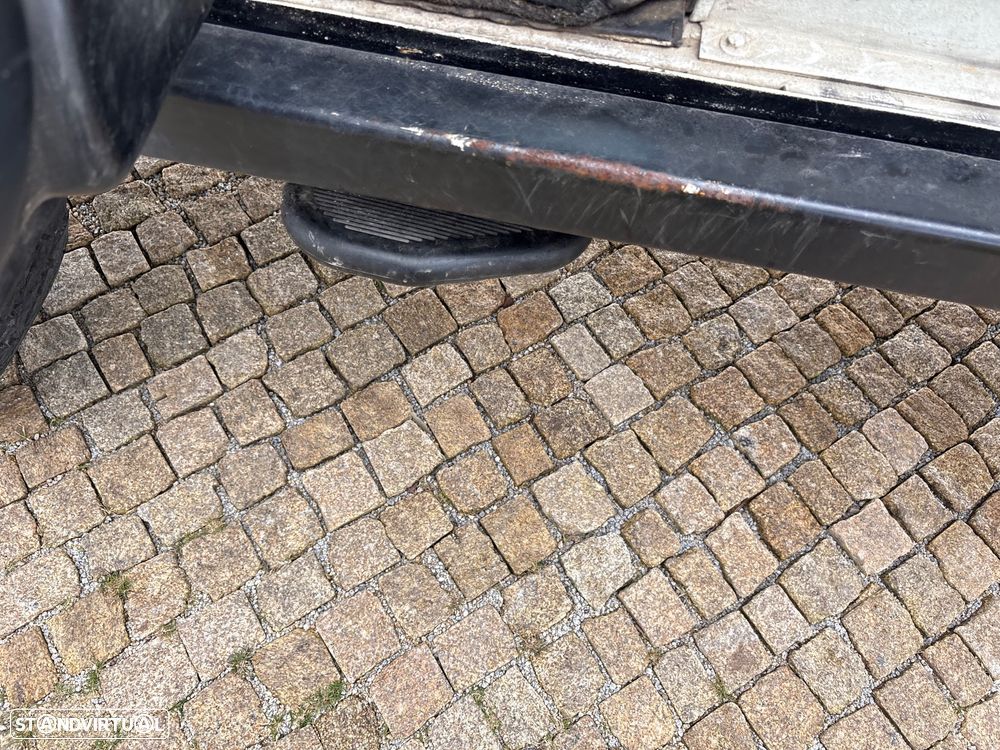 Land Rover Defender 90 2.5 TDi Metal Top - 24