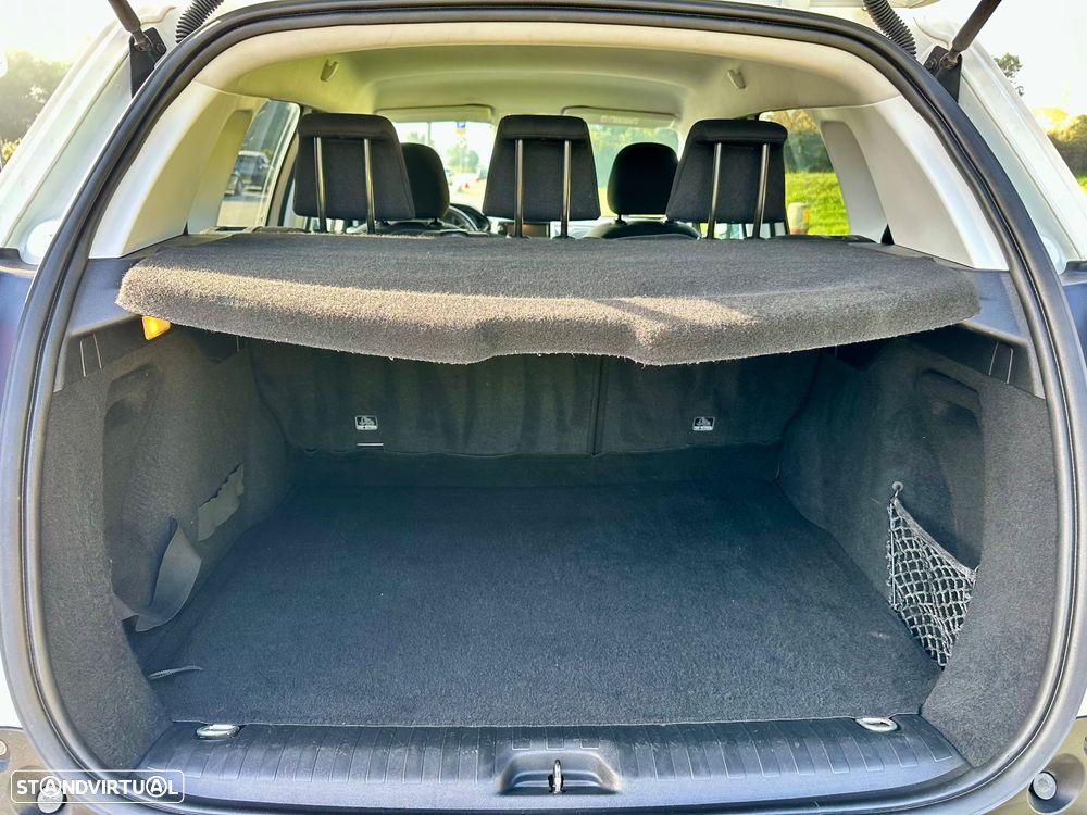 Peugeot 2008 1.6 BlueHDi Style - 26