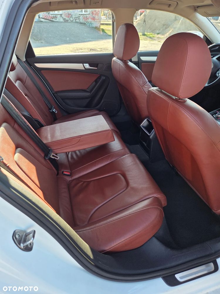 Audi A4 Avant 2.0 TDI DPF Ambiente - 7