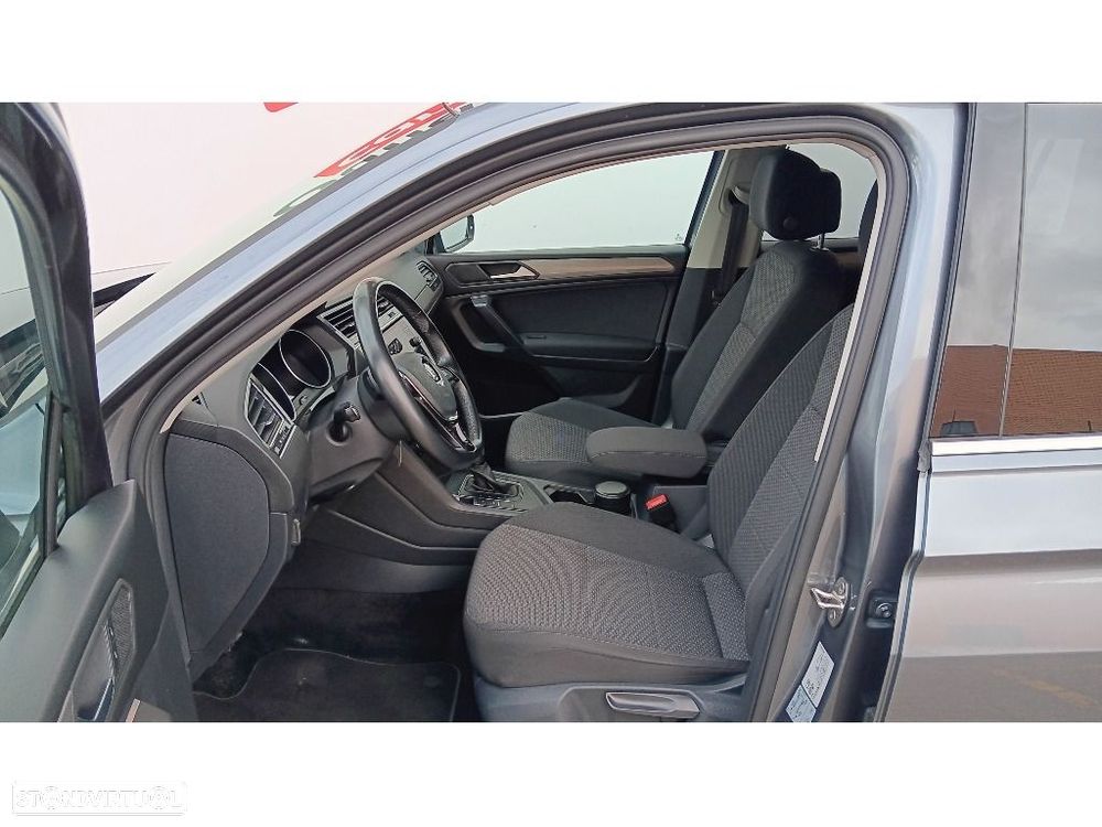 VW Tiguan Allspace 2.0 TDI Confortline DSG - 3