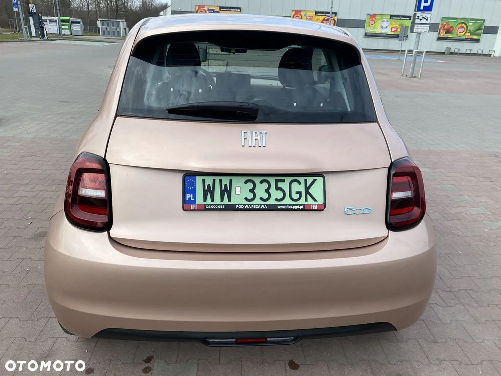 Fiat 500e 23,8kWh - 8