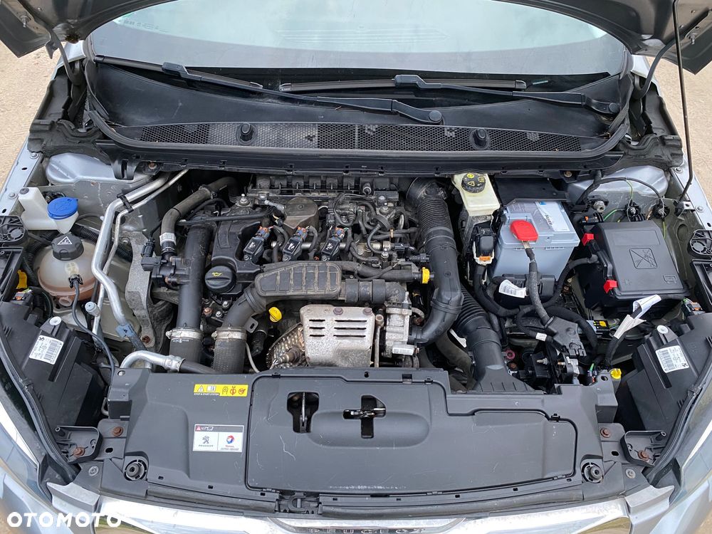 Peugeot 308 - 30