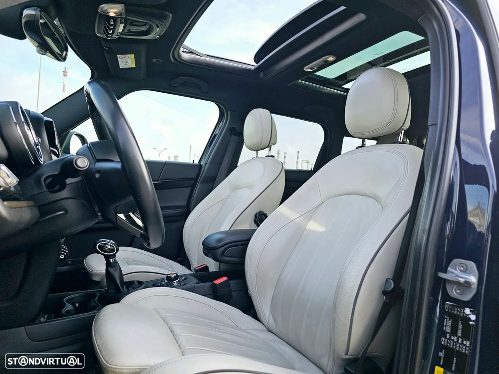 MINI Countryman Cooper SE ALL4 Auto - 12