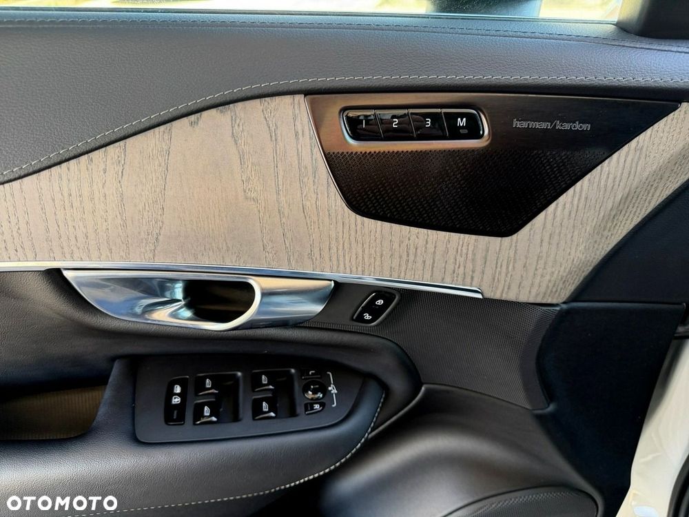 Volvo XC 90 - 15