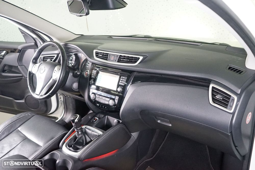 Nissan Qashqai 1.2 DIG-T N-Connecta - 18