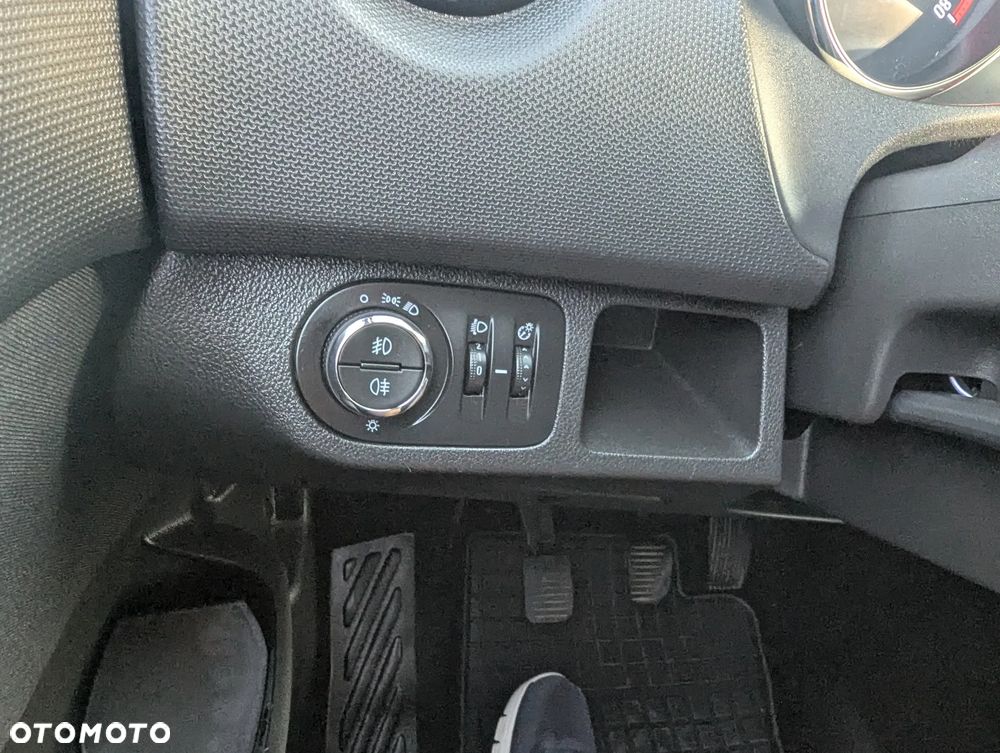 Opel Meriva 1.4 Innovation - 24
