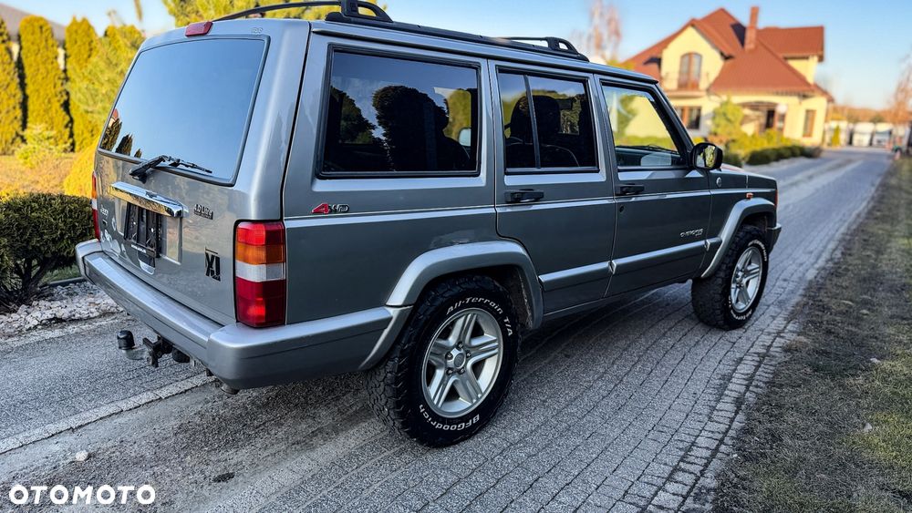 Jeep Cherokee 4.0 Limited - 10