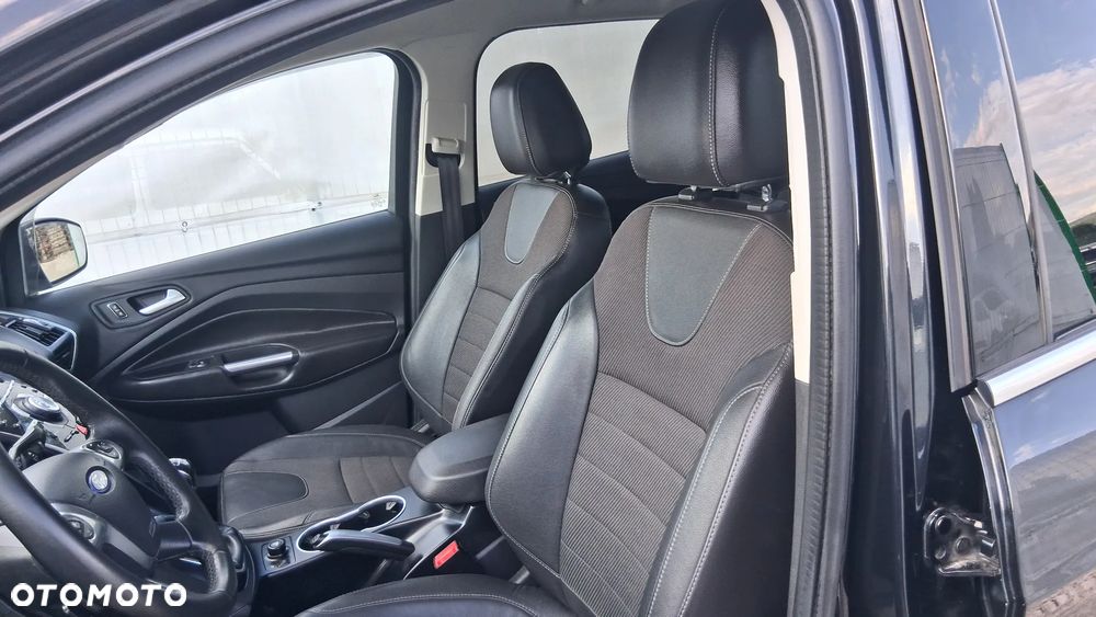 Ford Kuga 2.0 TDCi 4WD Titanium - 16