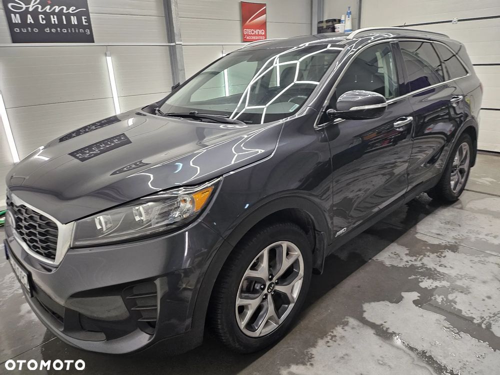 Kia Sorento - 1