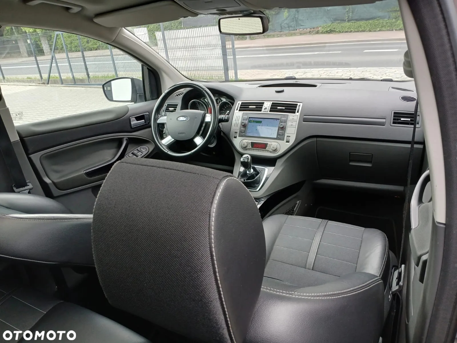 Ford Kuga 2.0 TDCi 4WD Titanium - 17