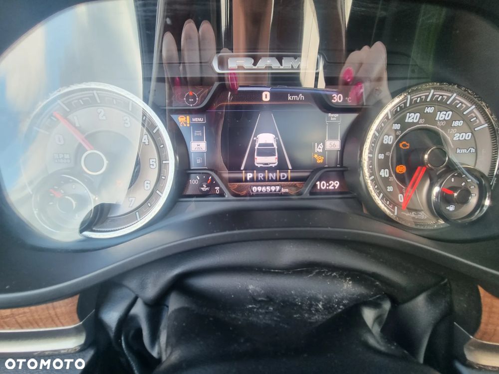 RAM 1500 Crew Cab Limited - 25