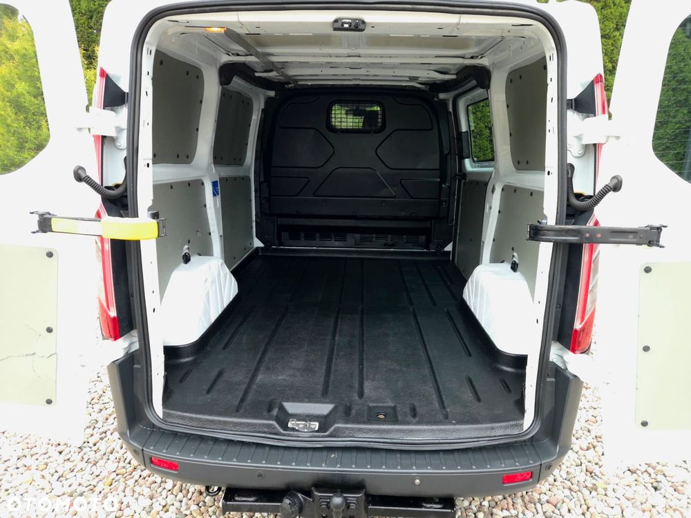 Ford Transit Custom - 24