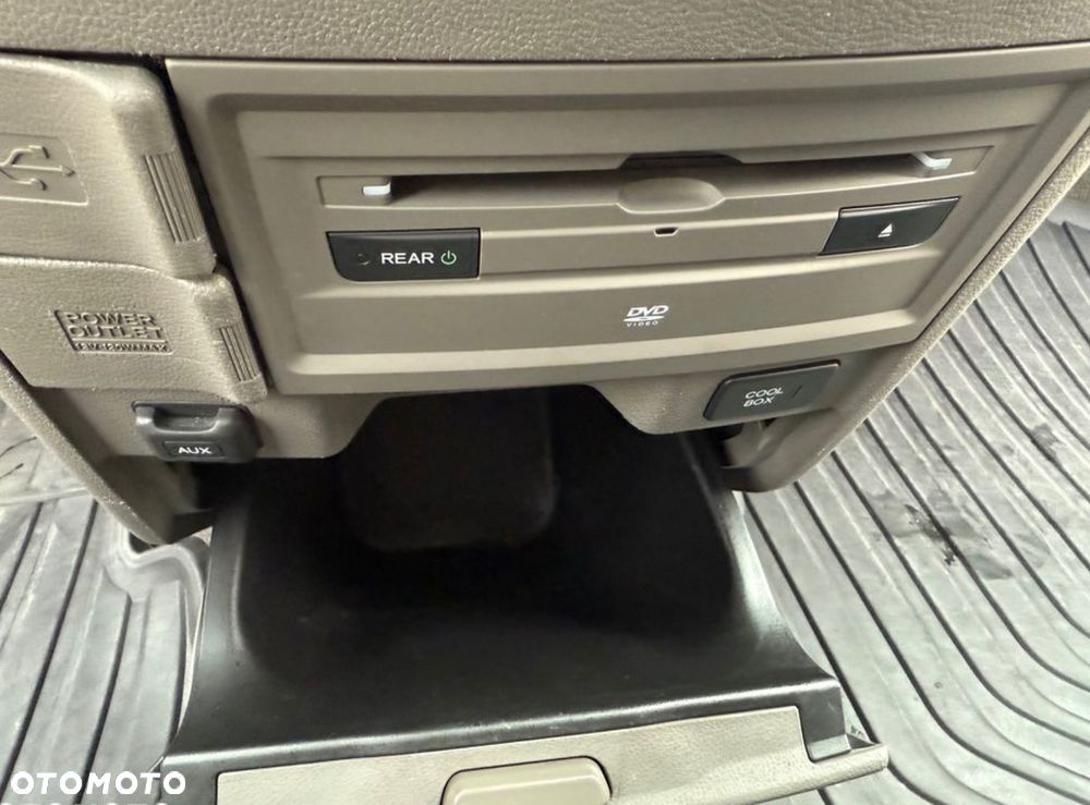 Honda Odyssey 3.5 LX - 23