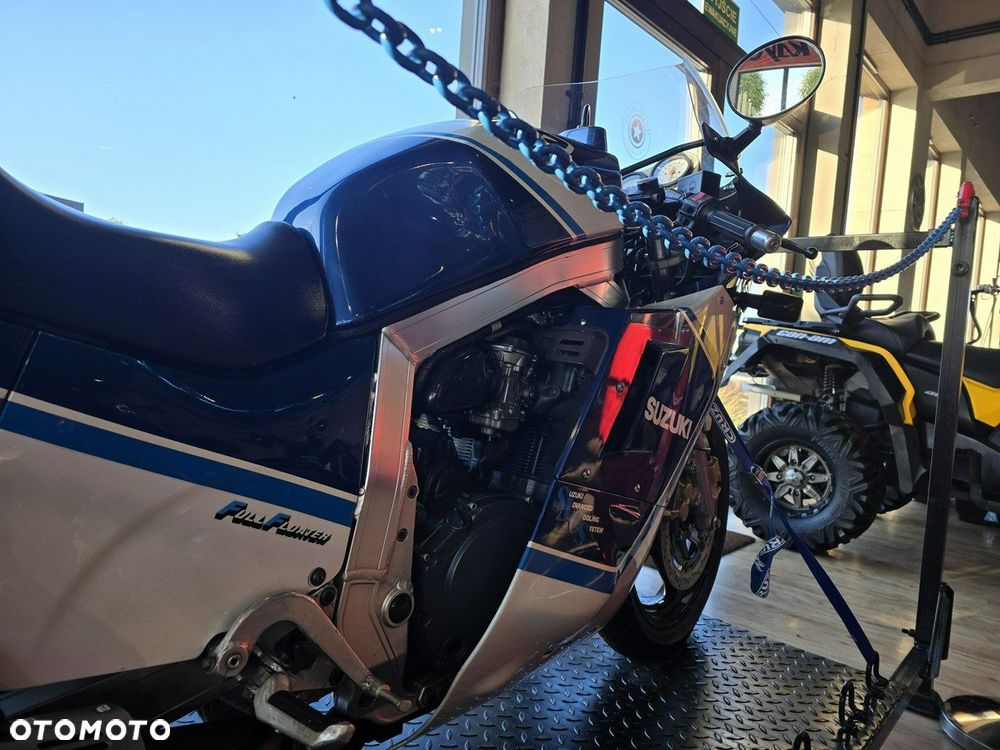 Suzuki GSX-R - 5