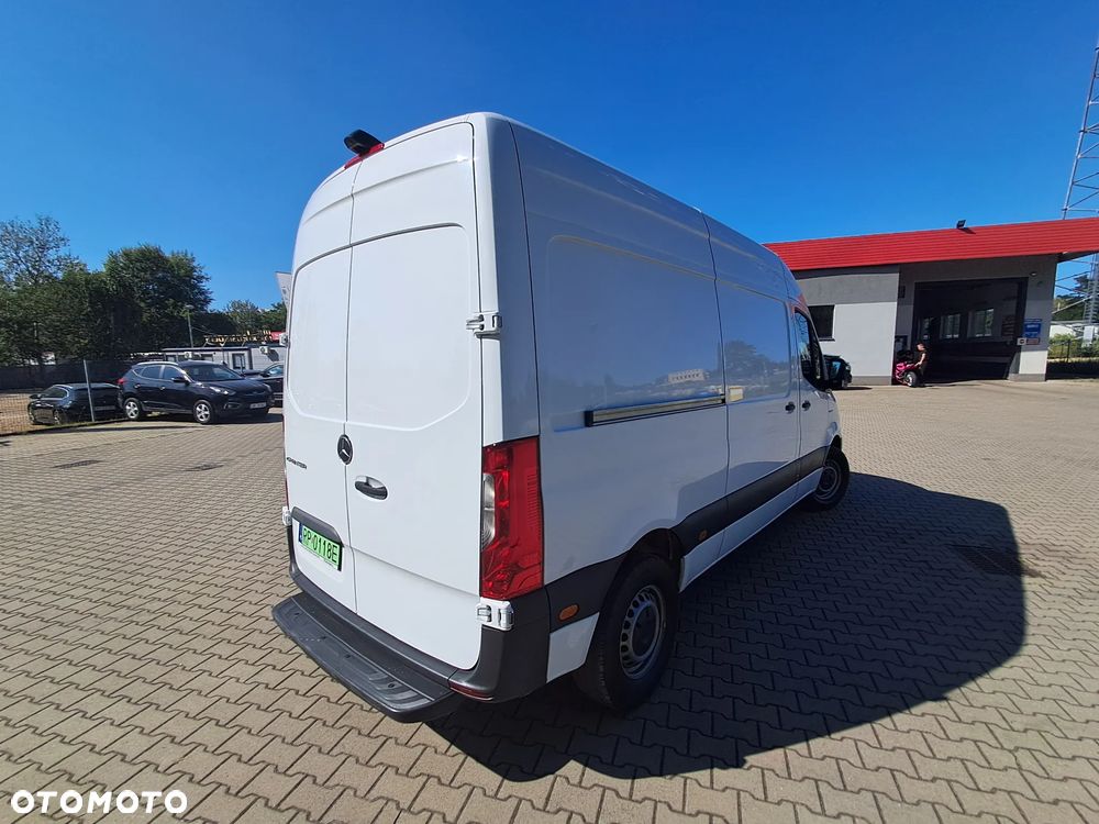 Mercedes-Benz Esprinter - 10