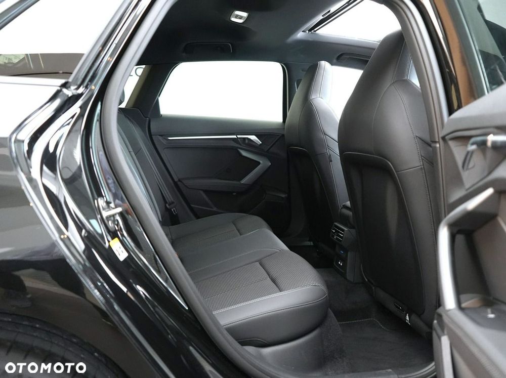 Audi A3 Sportback - 16