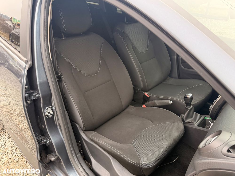 Renault Clio 1.2 16V 75 Authentique - 7