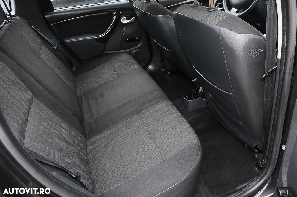 Dacia Duster 1.5 dCi 4x2 Ambiance - 11