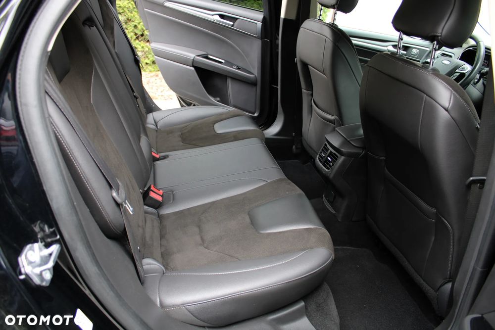 Ford Mondeo 2.0 TDCi Titanium PowerShift - 8