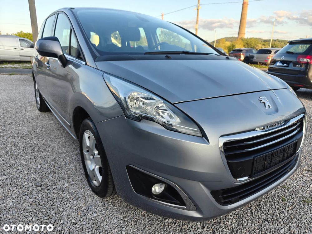 Peugeot 5008 - 31
