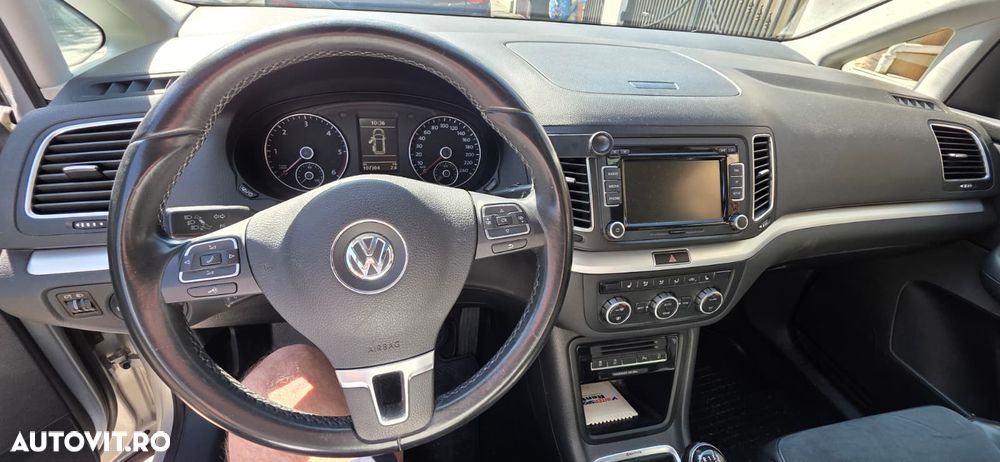 Volkswagen Sharan 2.0 TDI 4MOTION BlueMotion Technology Highline - 17
