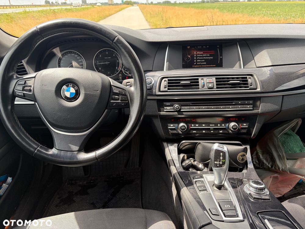 BMW Seria 5 520d Luxury Line - 9
