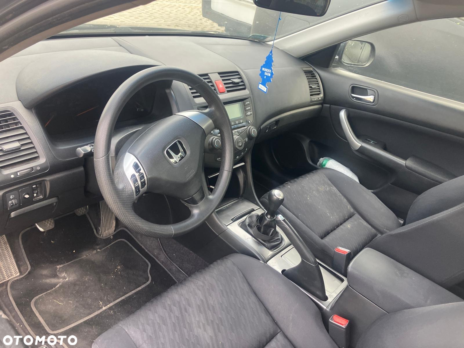 Honda Accord 2.0 Comfort - 9