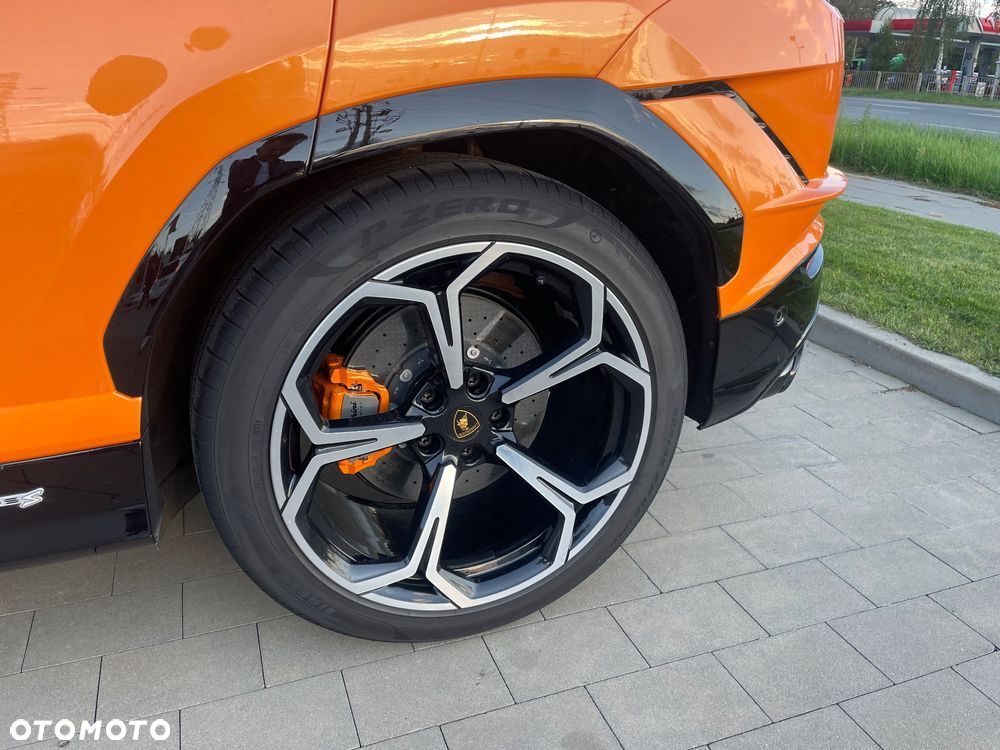 Lamborghini Urus - 9