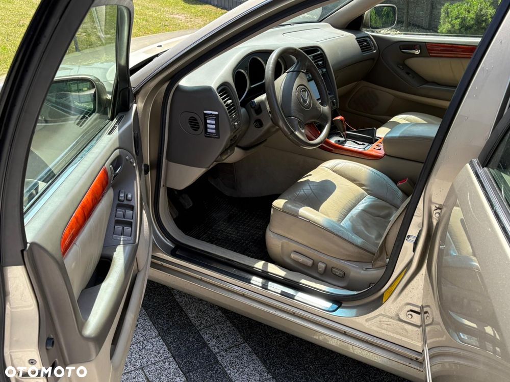 Lexus GS - 6