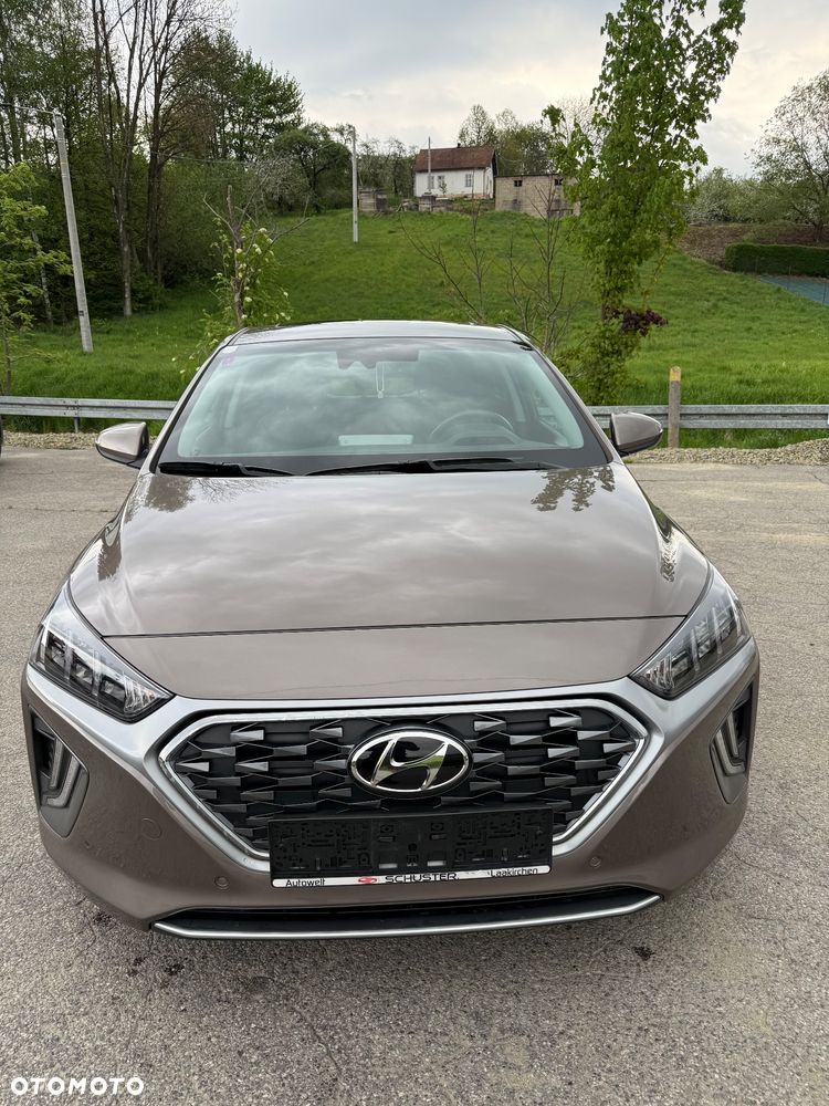 Hyundai IONIQ 1.6 GDI Premium - 4