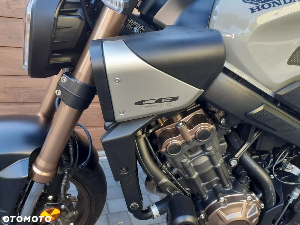 Honda CB - 33