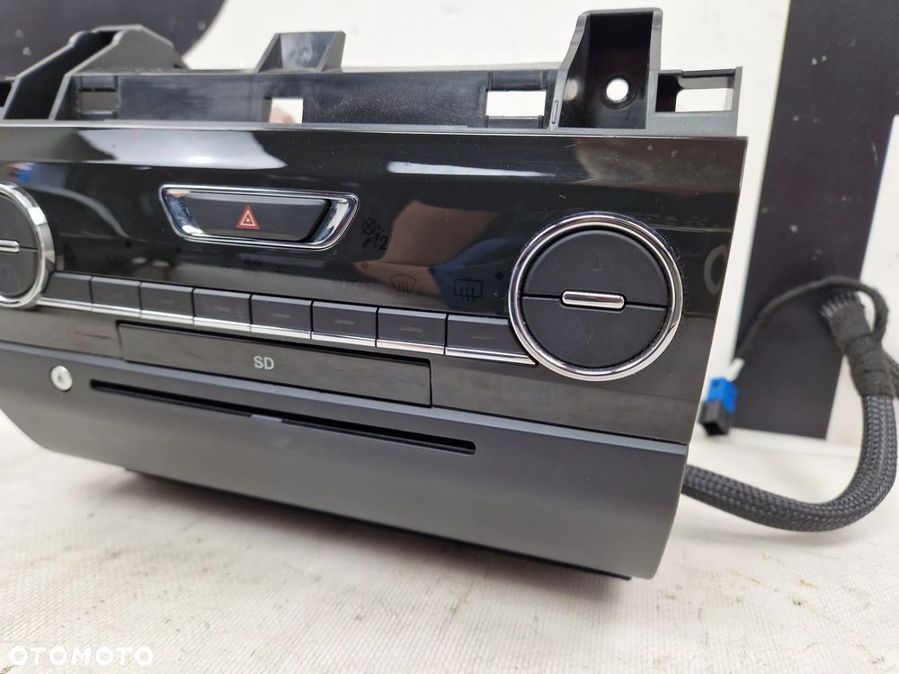 Radio radioodtwarzacz panel Maserati Ghibli 6700367700 - 3