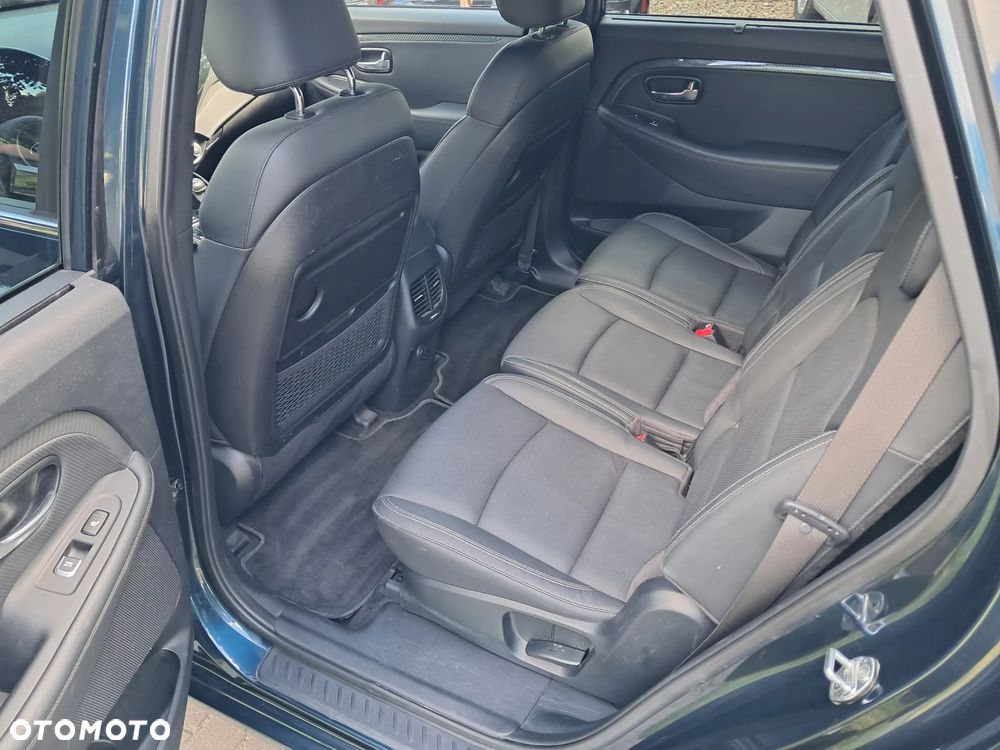 Kia Carens 1.7 CRDi Business Line 7os 7DCT - 14