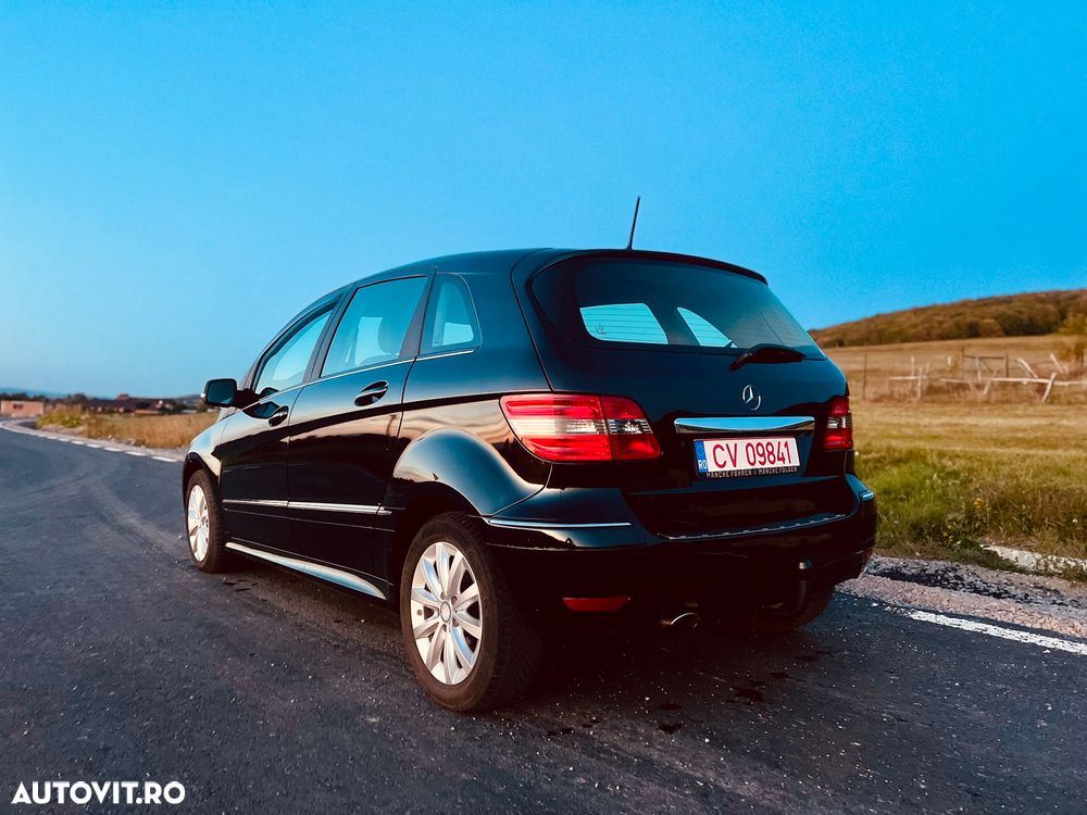 Mercedes-Benz B - 3