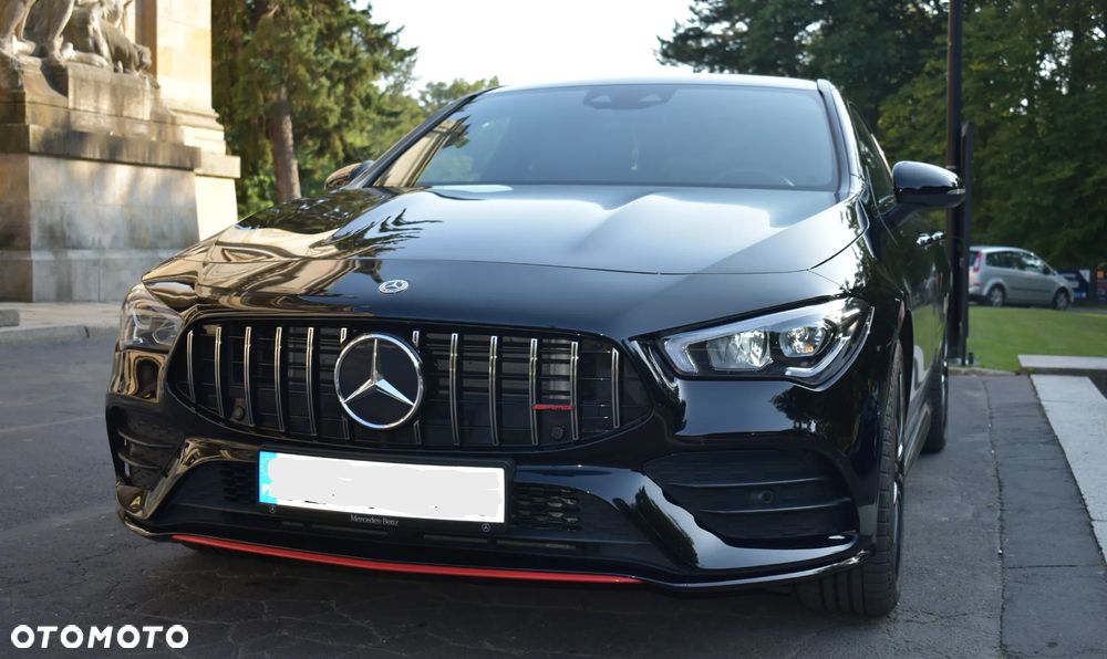 Mercedes-Benz CLA 200 d Shooting Brake - 3
