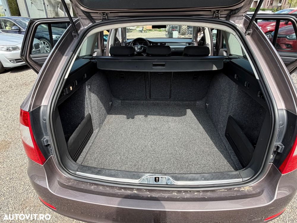 Skoda Superb 1.6 TDI Ambition - 36