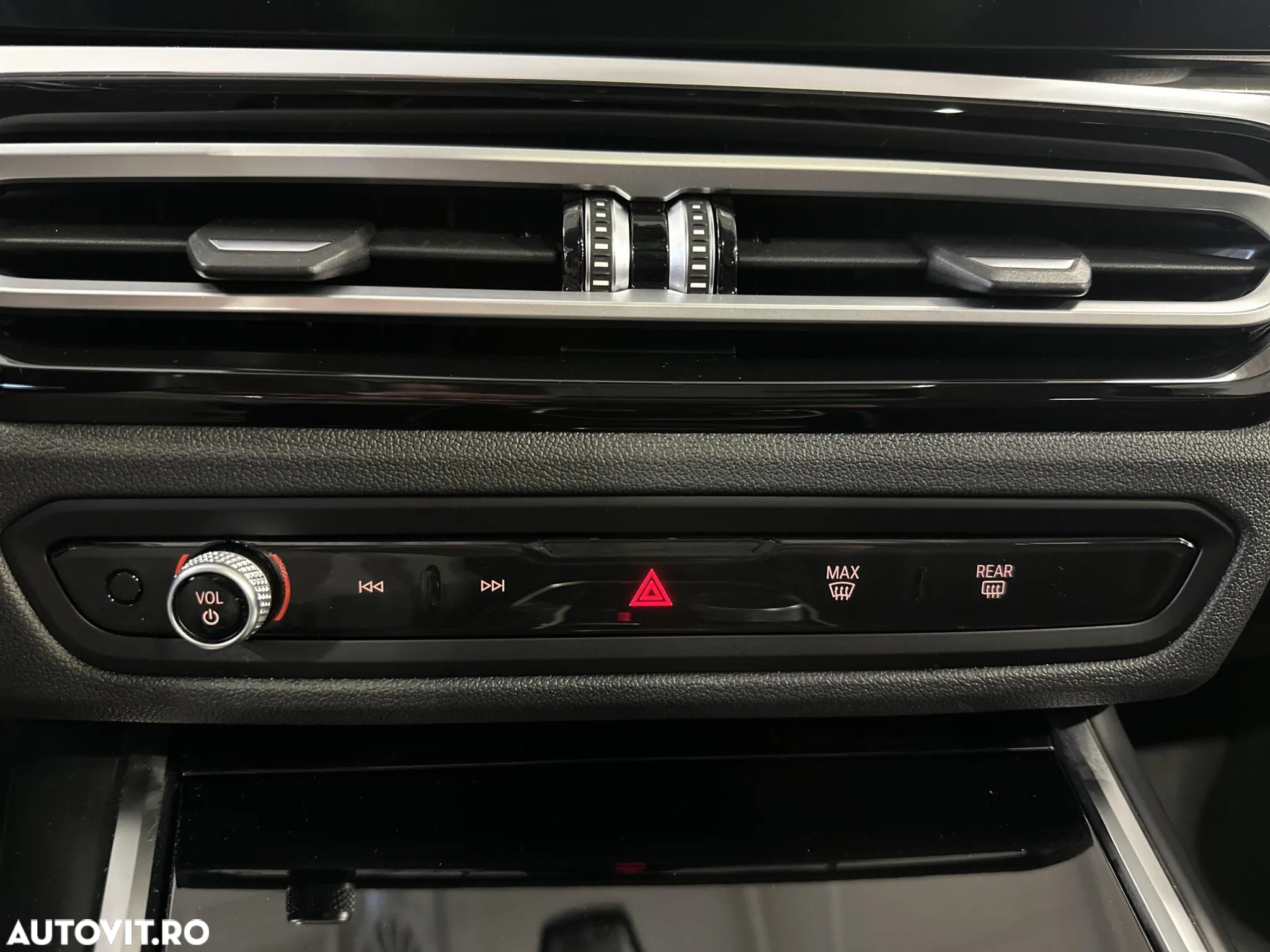 BMW Seria 3 318i Touring Aut. - 17