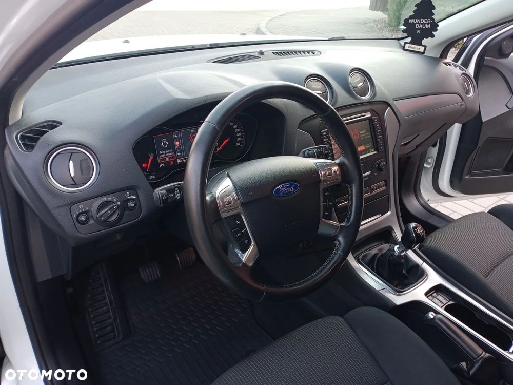 Ford Mondeo 2.0 TDCi Titanium - 22