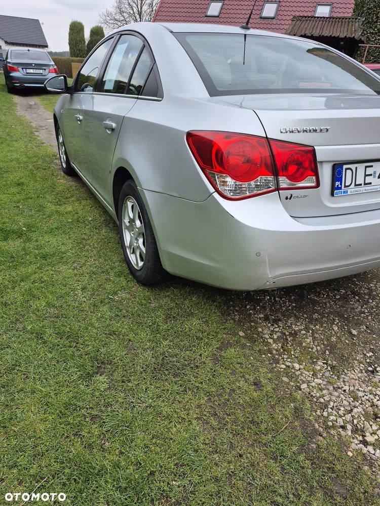 Chevrolet Cruze 2.0 D LT - 9